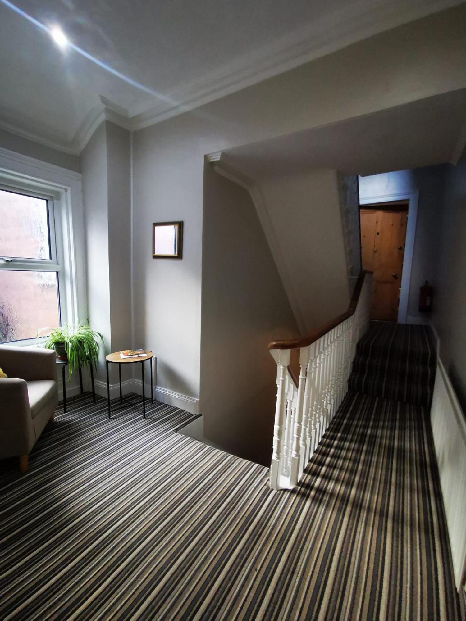Gr8 Hostel At The Mount Belfast Exterior foto